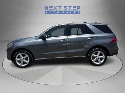 Used 2017 Mercedes-Benz GLE 350 4MATIC image 4