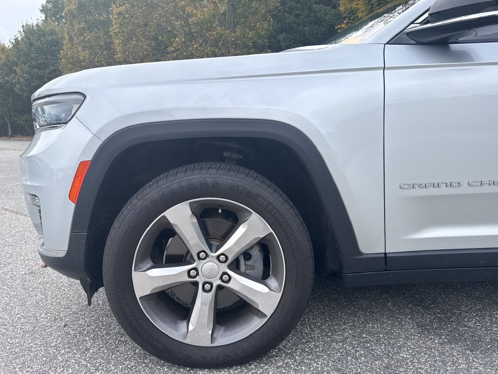 Used 2021 Jeep Grand Cherokee L Limited RWD image 9