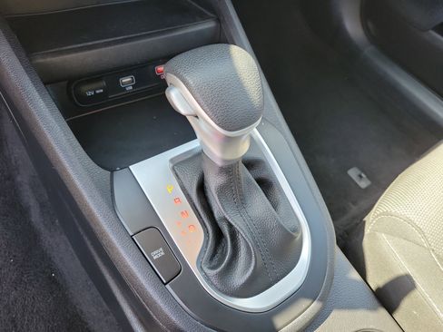 Used 2024 Kia Forte LXS image 28