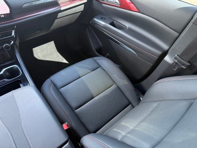 Used 2026 Chevrolet Traverse Z71 AWD/4WD image 23