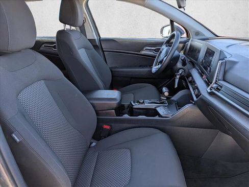 Used 2024 Kia Sportage LX image 20