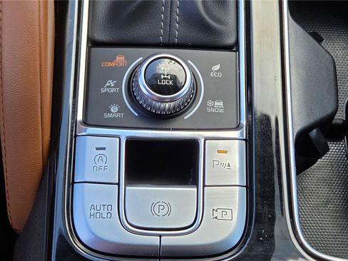 Certified 2024 Kia Telluride SX X-Line AWD/4WD image 25