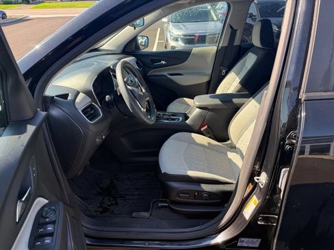 Used 2024 Chevrolet Equinox LS w/ LS Convenience Package AWD/4WD image 9
