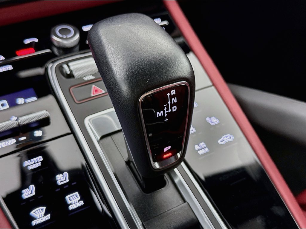 Certified 2023 Porsche Cayenne Turbo AWD/4WD image 21