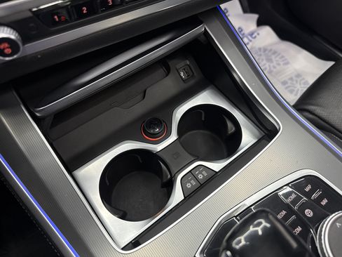 Used 2020 BMW X5 M50i AWD/4WD image 19