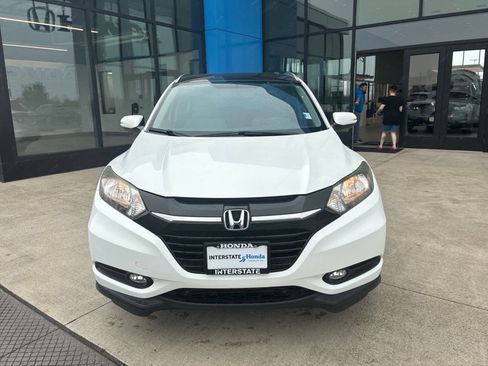 Used 2017 Honda HR-V EX-L image 2