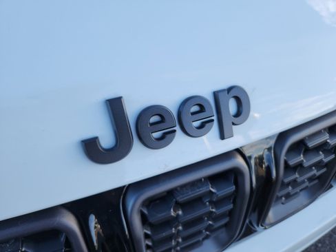 New 2026 Jeep Compass Limited image 24