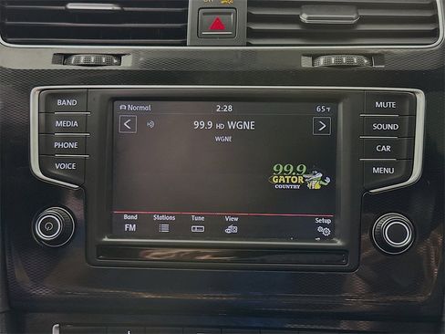 Used 2016 Volkswagen GTI SE w/ Lighting Package (SEL) image 17