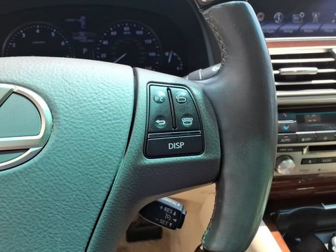 Used 2014 Lexus LS 460 w/ Comfort Package RWD image 19