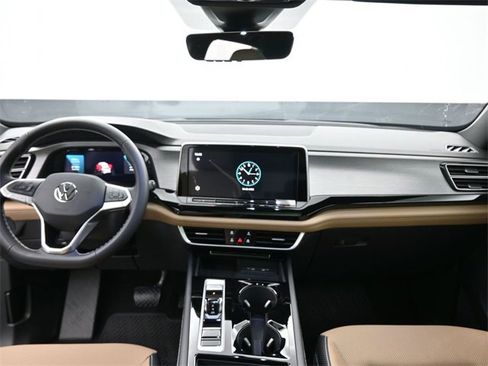 New 2026 Volkswagen Atlas Cross Sport SE image 27