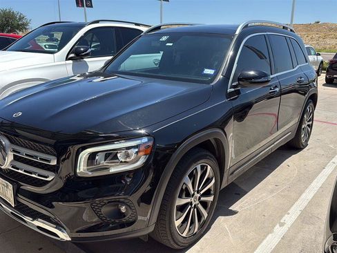 Certified 2022 Mercedes-Benz GLB 250 4MATIC image 2