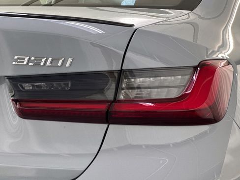 New 2026 BMW 330i Sedan w/ M Sport Package RWD image 23