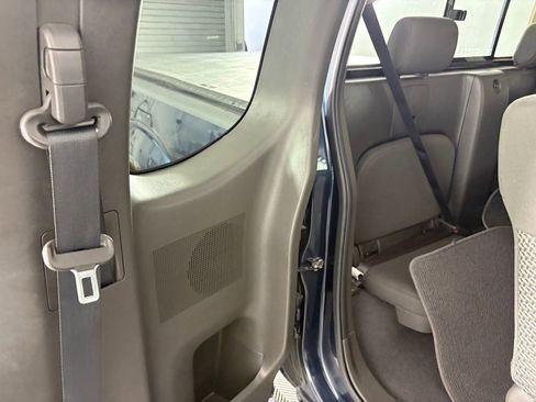 Used 2019 Nissan Frontier SV image 27