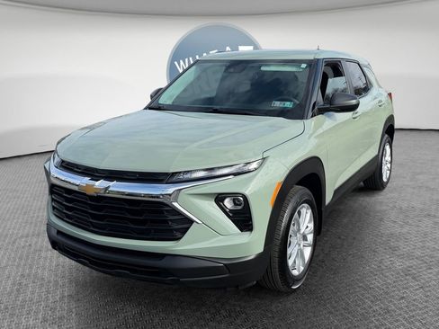 Certified 2025 Chevrolet TrailBlazer LS w/ LS Convenience Package image 8