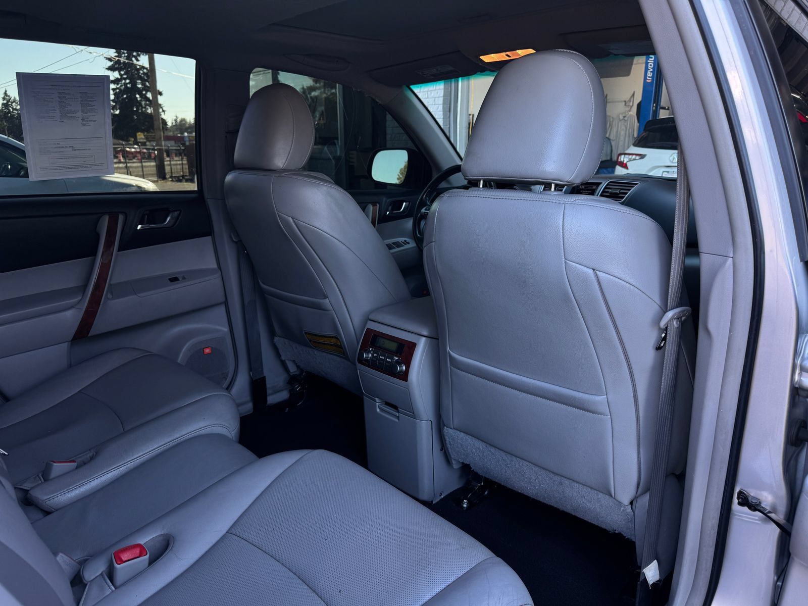 Used 2012 Toyota Highlander Limited w/ Tow Pkg AWD/4WD image 20