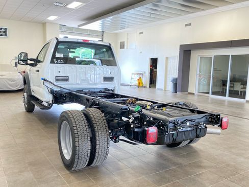 New 2026 Ford F550 4x4 Regular Cab Super Duty image 5