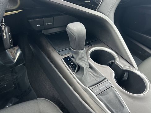Used 2023 Toyota Camry LE image 21