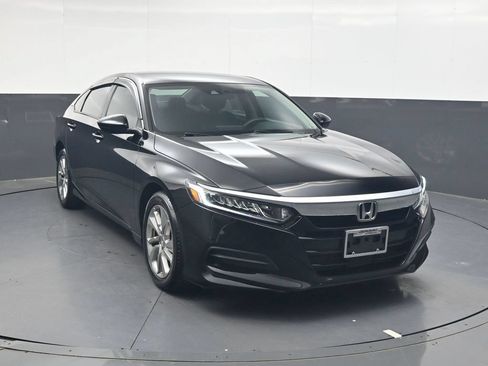 Used 2020 Honda Accord LX image 2