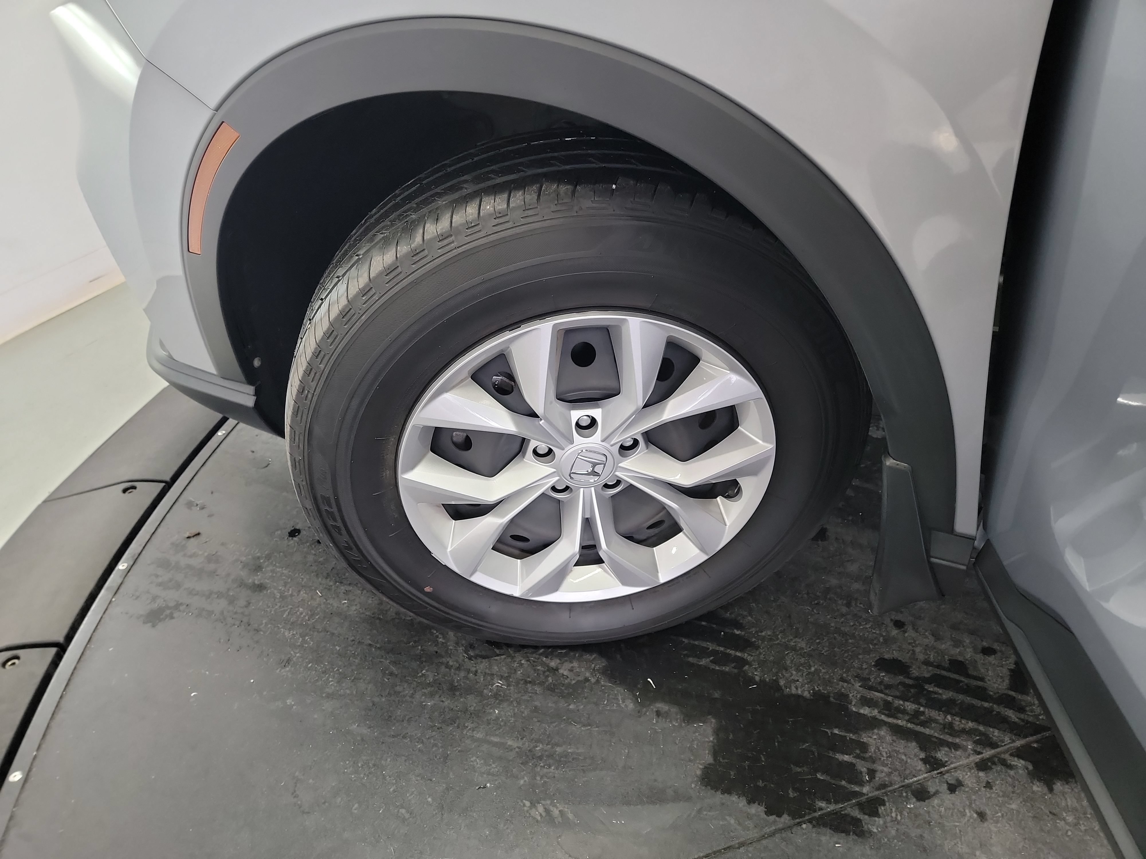 Used 2024 Honda CR-V LX image 29