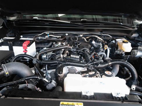 Used 2024 Toyota Tacoma Limited image 30