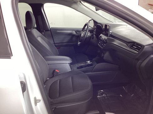 Used 2025 Ford Escape Active w/ Cold Weather Package AWD/4WD image 7
