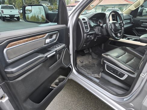 Used 2019 RAM 1500 Laramie image 26