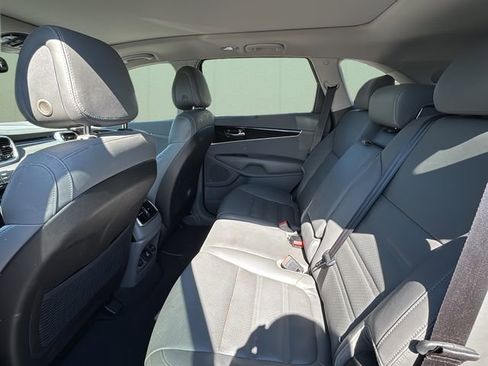 Used 2016 Kia Sorento EX w/ EX Touring Package FWD image 21