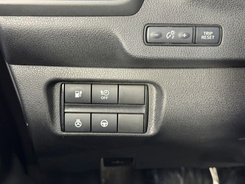 Used 2019 Nissan Leaf SL Plus w/ Protection Package image 16