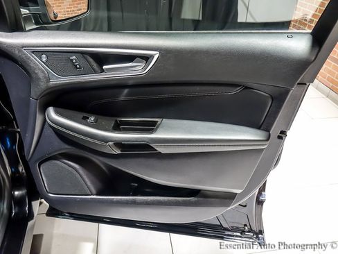 Used 2019 Ford Edge Titanium w/ Equipment Group 301A image 33