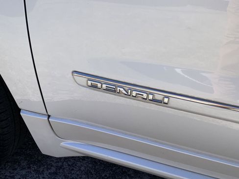 Used 2014 GMC Acadia Denali image 53