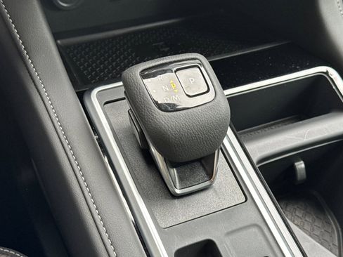 New 2025 Nissan Pathfinder SL image 24