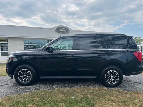Used 2024 Ford Expedition XLT AWD/4WD image 5