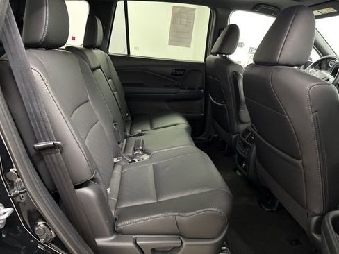 Used 2023 Honda Passport Elite image 18