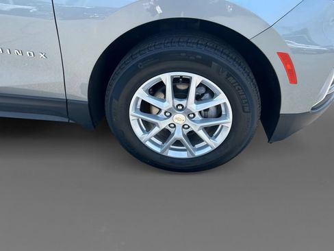 Used 2023 Chevrolet Equinox LT w/ Driver Convenience Package FWD image 16