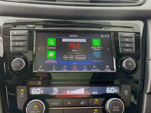 Used 2018 Nissan Rogue SV w/ Sun & Sound Touring Package AWD/4WD image 16
