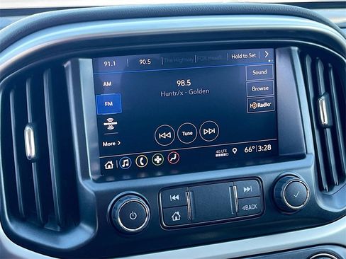 Used 2022 Chevrolet Colorado ZR2 w/ ZR2 Dusk Special Edition image 14