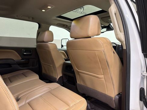 Used 2019 GMC Sierra 3500 Denali w/ Duramax Plus Package AWD/4WD image 43