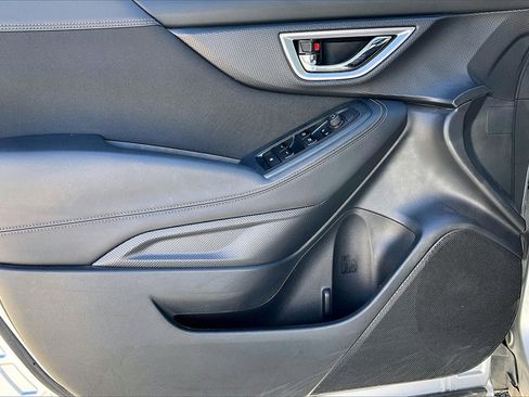 Used 2023 Subaru Forester Premium image 20