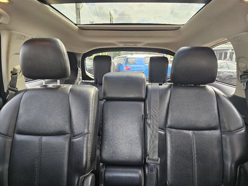 Used 2019 Nissan Pathfinder Platinum AWD/4WD image 15