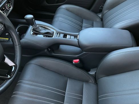 Used 2025 Honda HR-V EX-L image 38