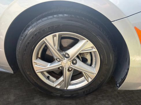 Used 2021 Hyundai Sonata SE FWD image 34