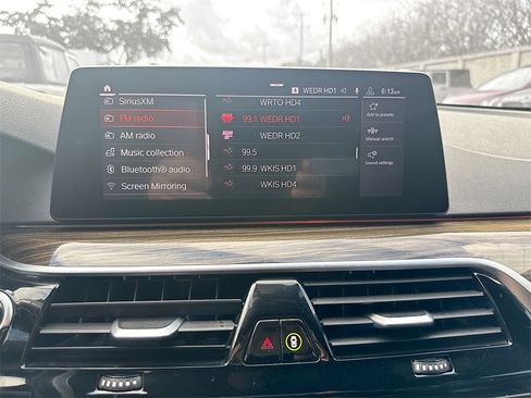 Used 2020 BMW 530i w/ Convenience Package image 16