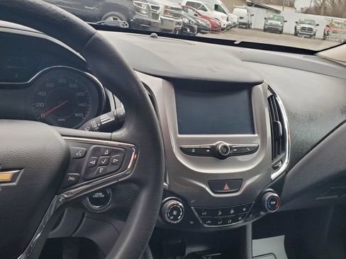 Used 2016 Chevrolet Cruze LT w/ Convenience Package FWD image 19