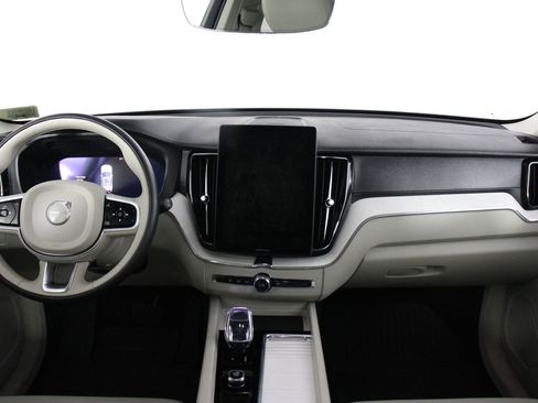 Used 2026 Volvo XC60 B5 Ultra w/ Protection Package Premier AWD/4WD image 7