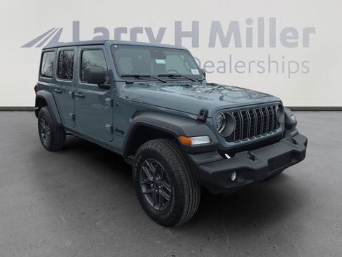 New 2026 Jeep Wrangler Sport S image 7