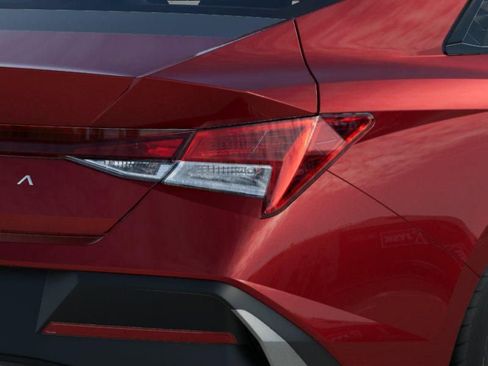 New 2026 Hyundai Elantra SE image 11