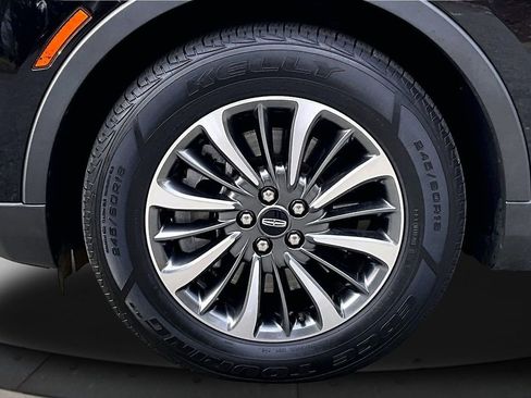 Used 2022 Lincoln Nautilus Reserve image 34