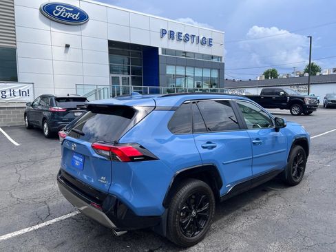 Used 2024 Toyota RAV4 SE AWD/4WD image 8