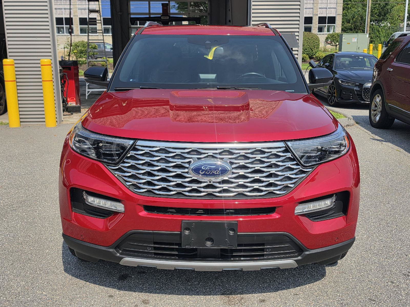 Used 2021 Ford Explorer Platinum w/ Equipment Group 601A AWD/4WD image 8
