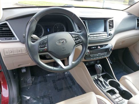 Used 2017 Hyundai Tucson SE Plus FWD image 16